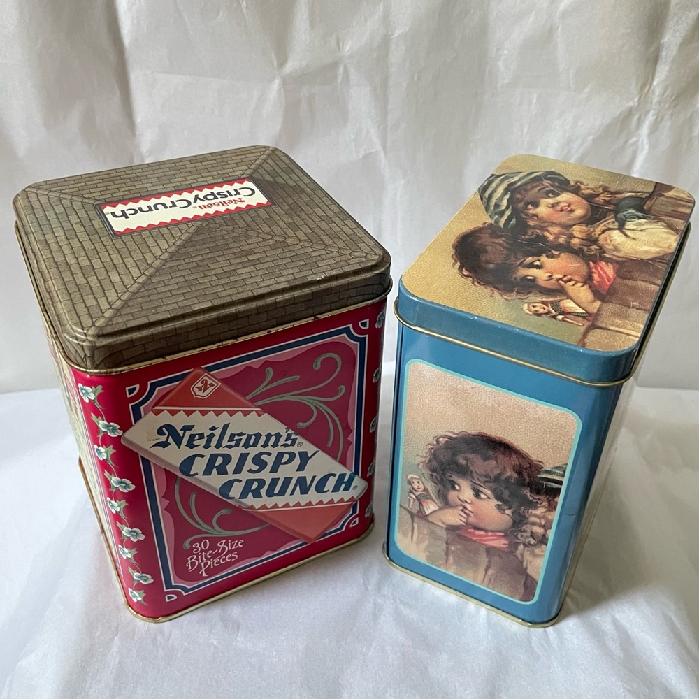 90s Neilson's Crispy Crunch Advertising Tin box baby Metal box Antique vintage